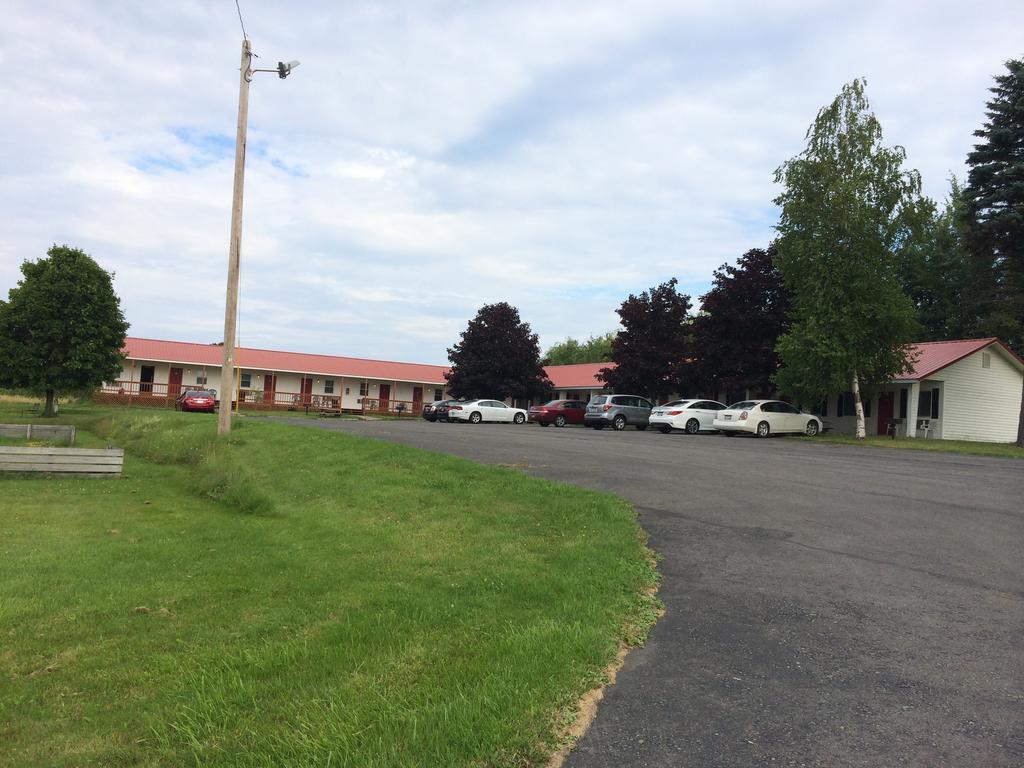 Port Lodge Motel プラスカイ エクステリア 写真